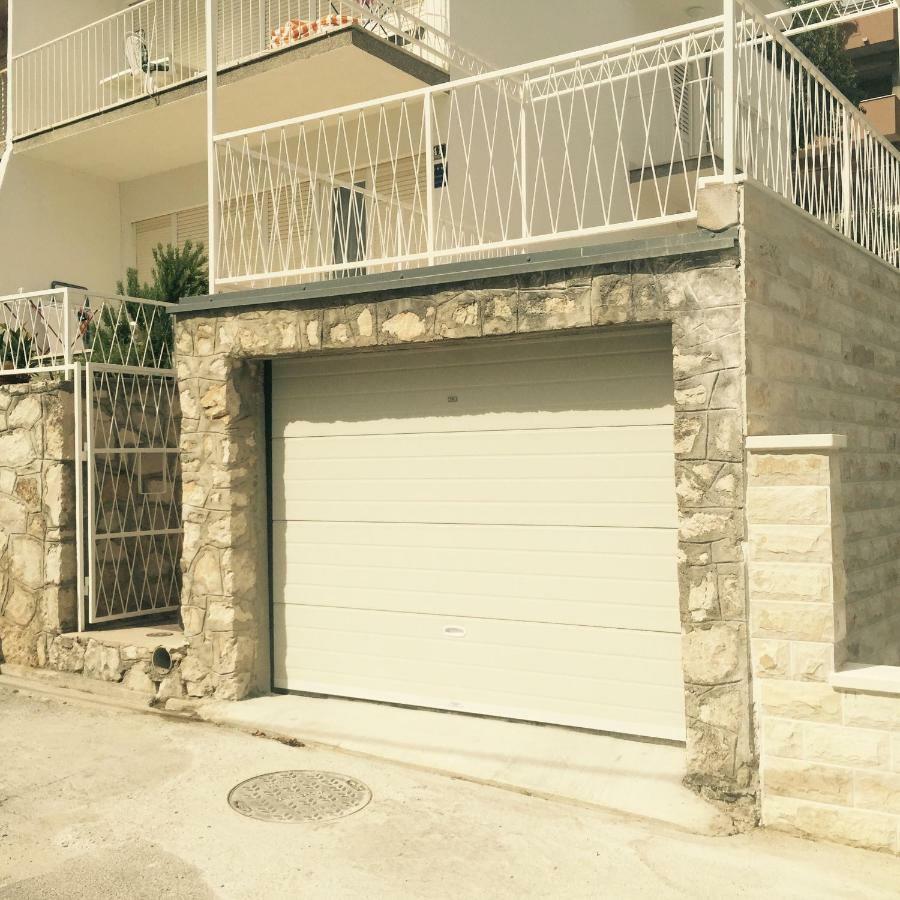 Apartments Leptiric Podstrana Luaran gambar